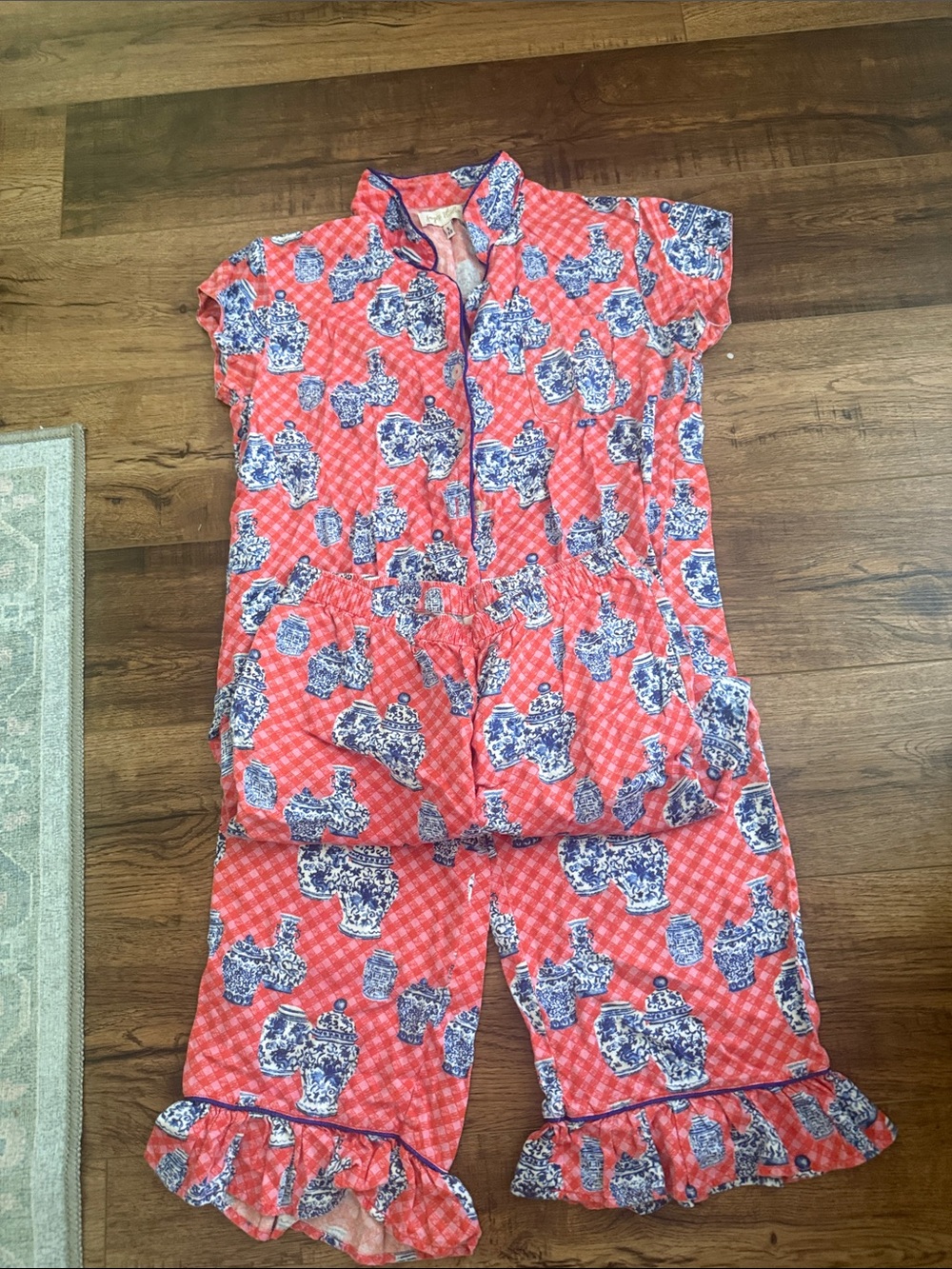 Ladies Jayes Studio small 6/8 Coral  and Blue Printed Short-Sleeve Pajama Set
